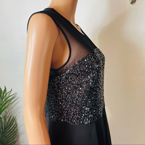 SD Collection Sequin Mesh Scuba Dress Size 10P - Picture 9 of 14